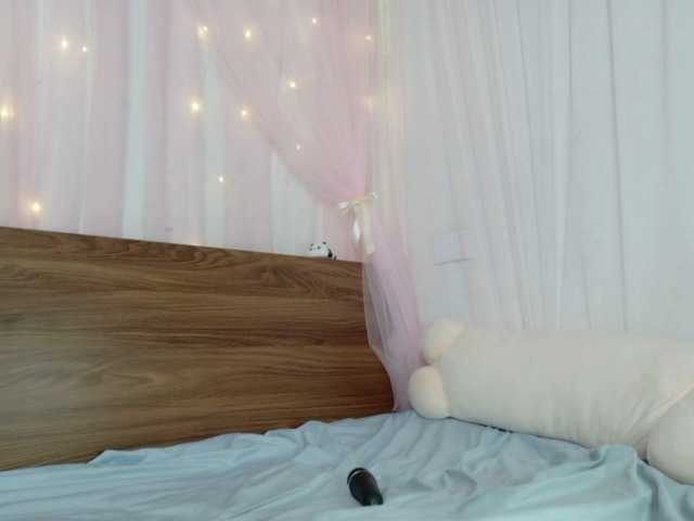 shyPinkGirl live cam on BongaCams
