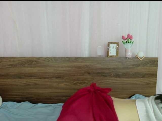 shyPinkGirl live cam