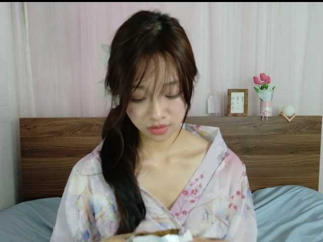 shyPinkGirl live cam on BongaCams