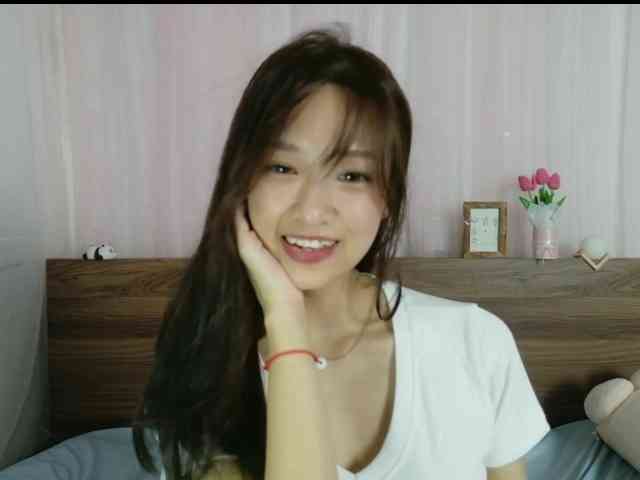 shyPinkGirl webcam