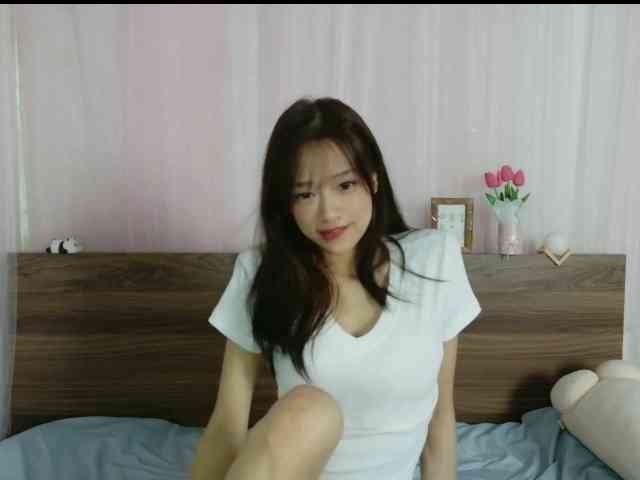 shyPinkGirl webcam