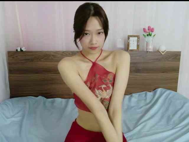 shyPinkGirl webcam