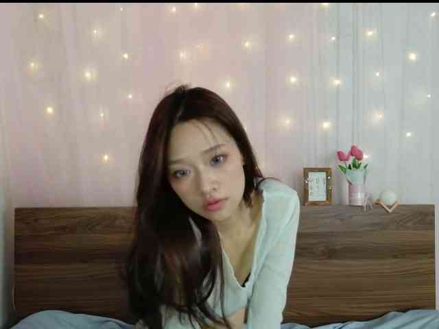 shyPinkGirl webcam