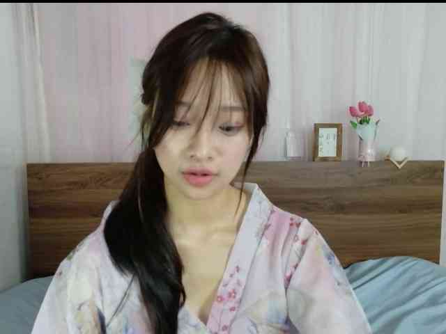 shyPinkGirl webcam