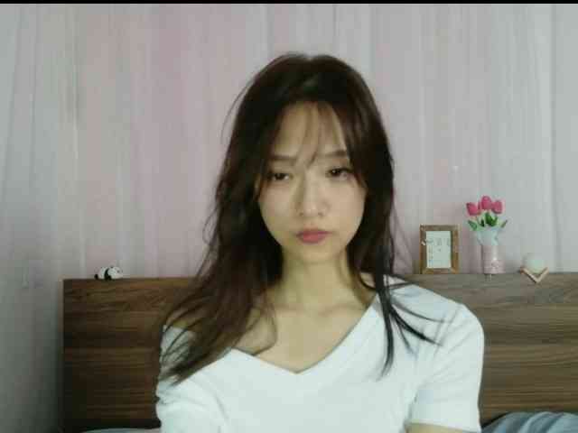 shyPinkGirl webcam
