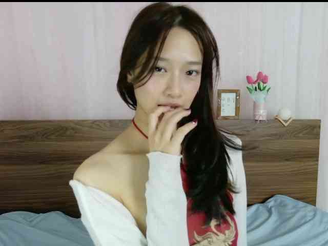 shyPinkGirl webcam