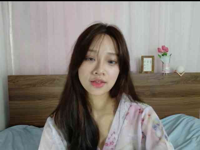 shyPinkGirl webcam