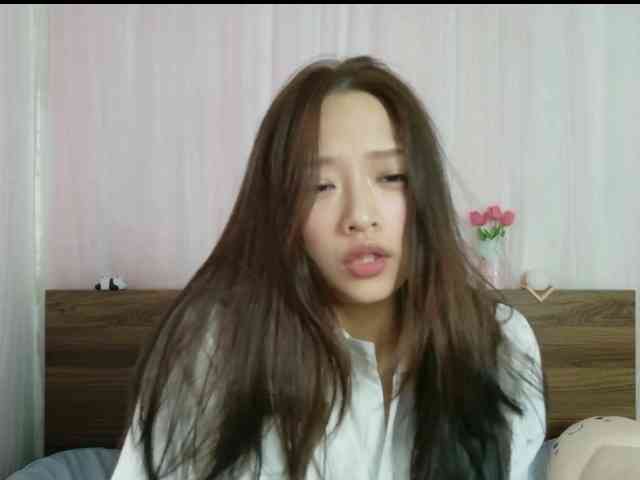 shyPinkGirl webcam