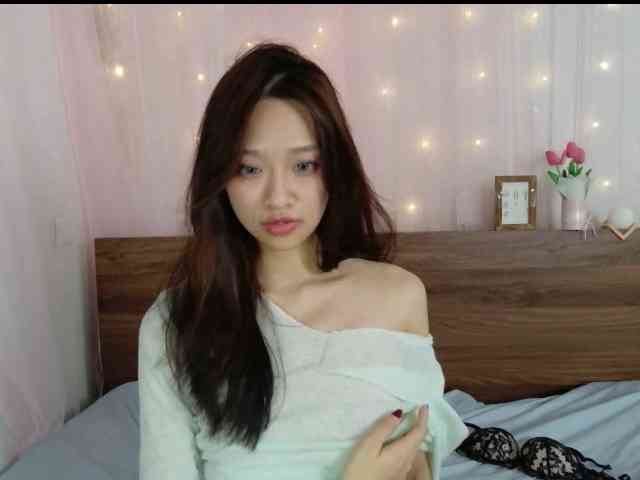 shyPinkGirl webcam