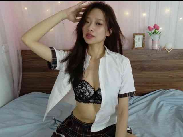 shyPinkGirl webcam