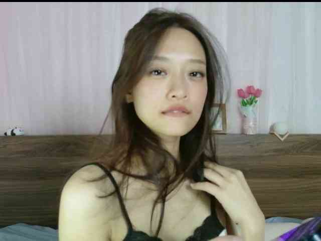 shyPinkGirl webcam