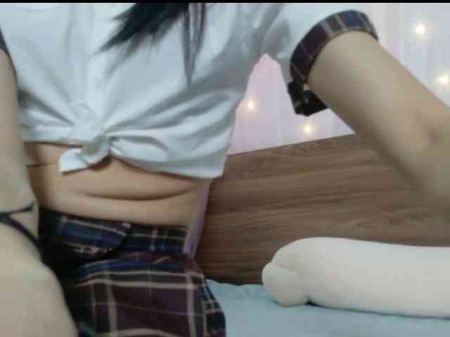 shyPinkGirl webcam