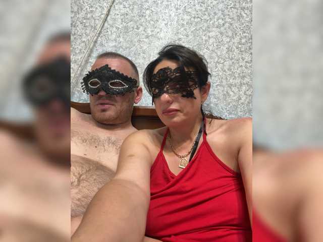 Vika-viktor live cam on BongaCams