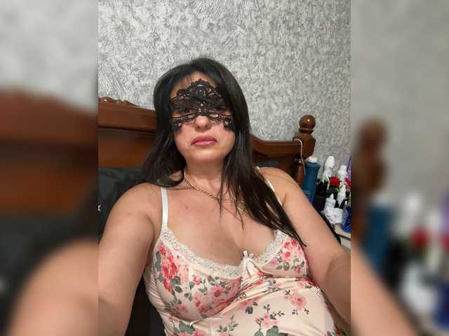 Vika-viktor live cam on BongaCams