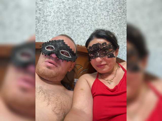 Vika-viktor live cam on BongaCams