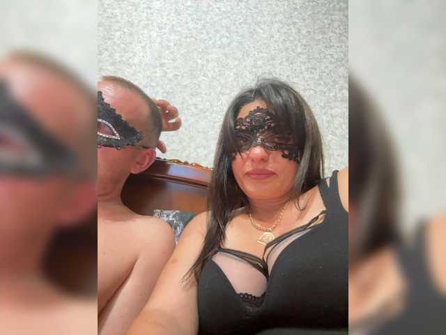 Vika-viktor live cam on BongaCams