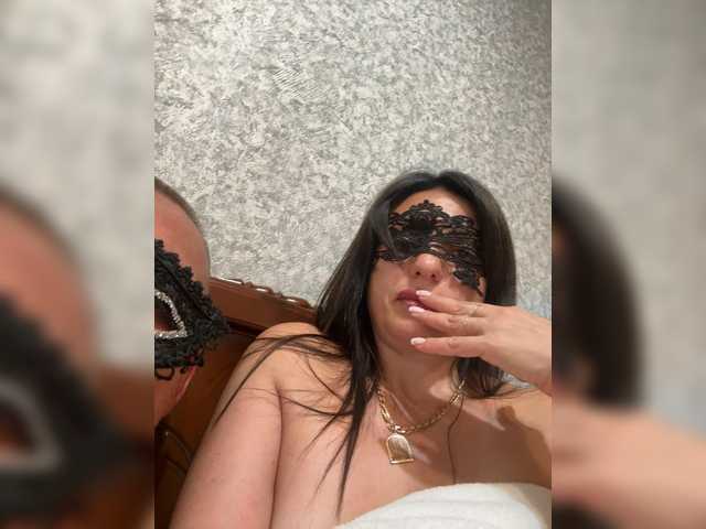 Vika-viktor live cam on BongaCams