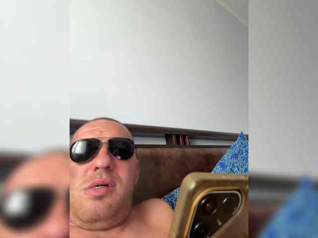 Vika-viktor webcam