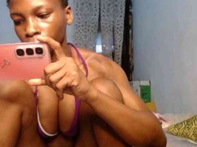 Hornyxpussy1 webcam