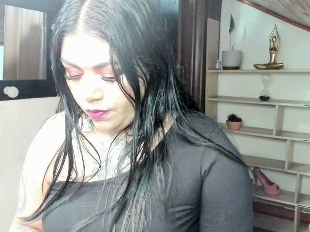 karlagreen live cam preview