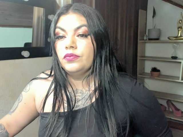 karlagreen live cam preview