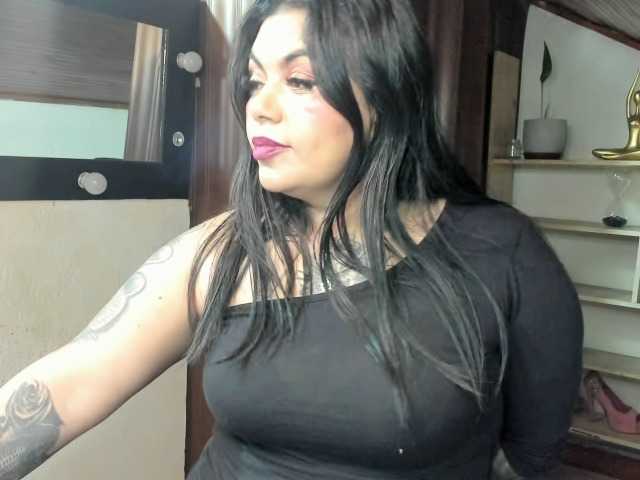 karlagreen live cam on BongaCams