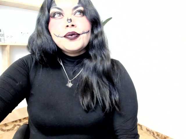 karlagreen live cam on BongaCams