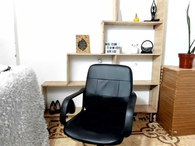 karlagreen live cam on BongaCams
