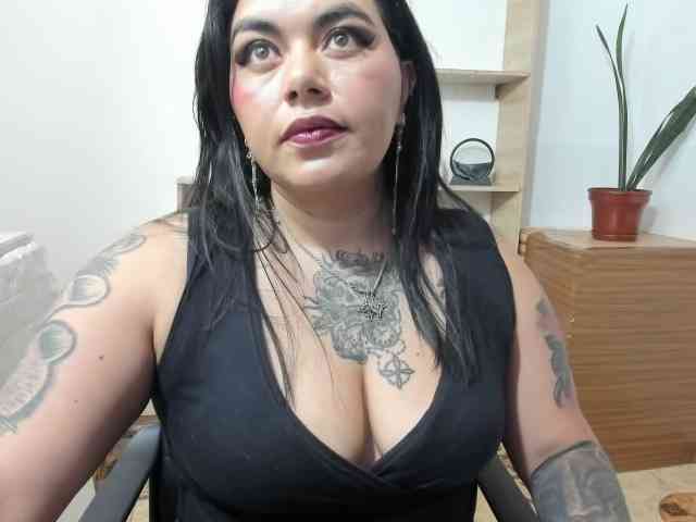 Modelo: karlagreen