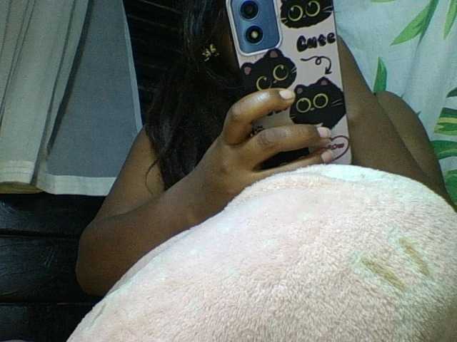 Felanah1 live webcam show
