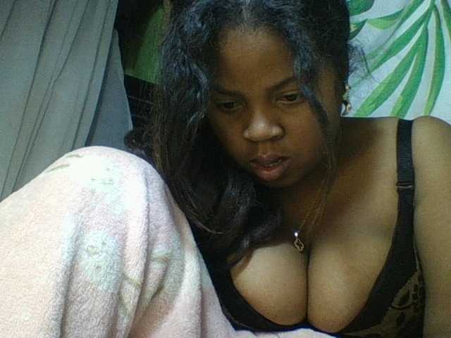 Felanah1 live webcam show