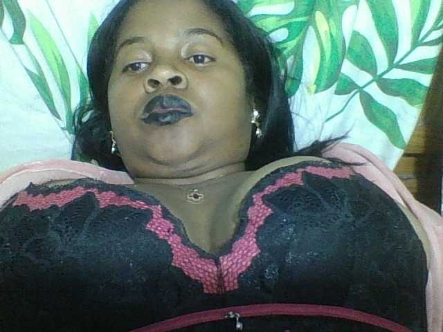 Felanah1 live cam on BongaCams