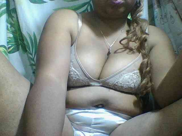 Felanah1 webcam