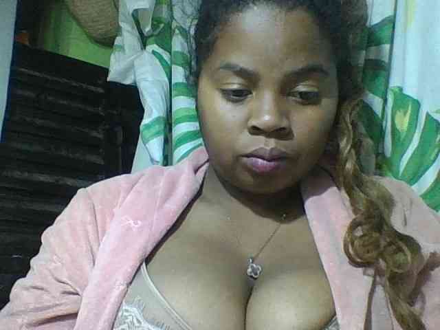 Felanah1 webcam