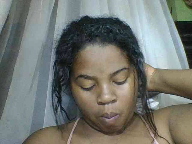 Felanah1 webcam