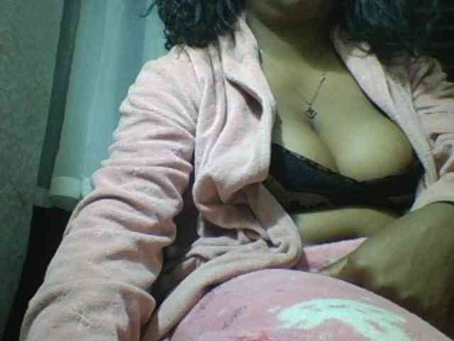 Felanah1 webcam