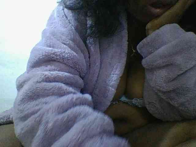 Felanah1 webcam