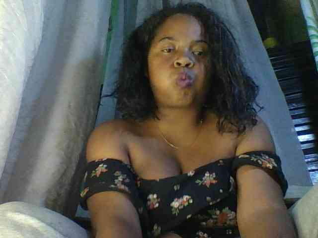 Felanah1 webcam