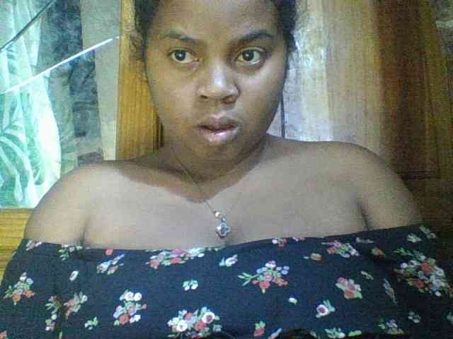 Felanah1 webcam