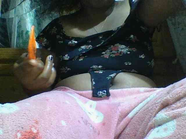 Felanah1 webcam