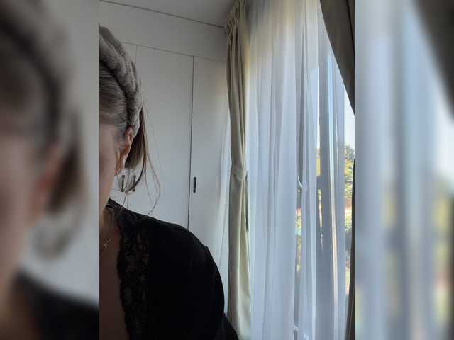Evangelinea live cam on BongaCams