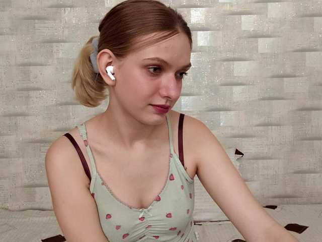 SonyaFoxxx live cam on BongaCams