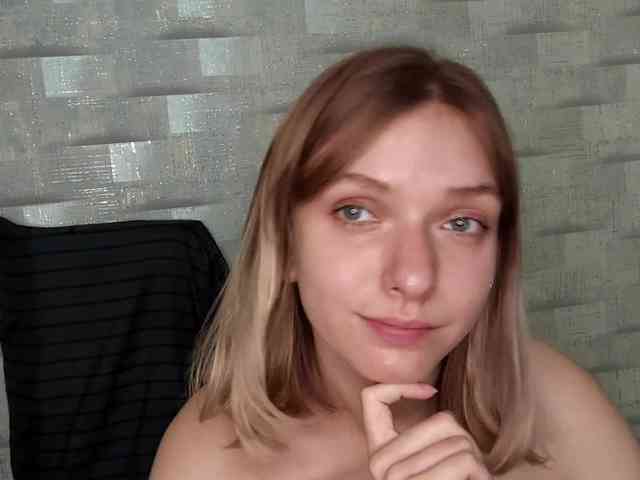 Model: SonyaFoxxx