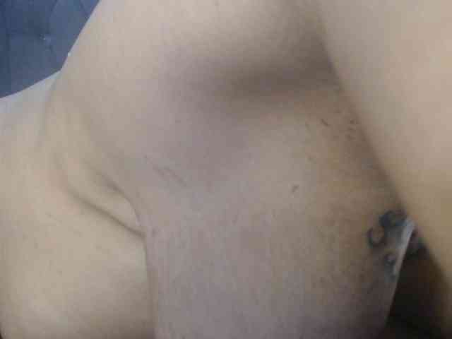 Girldem12345 webcam