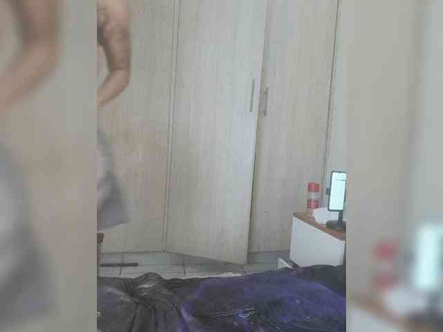 Girldem12345 webcam