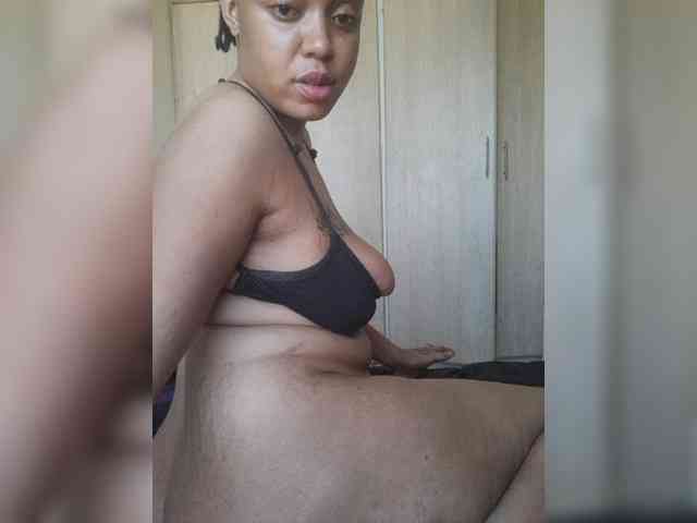 Girldem12345 webcam