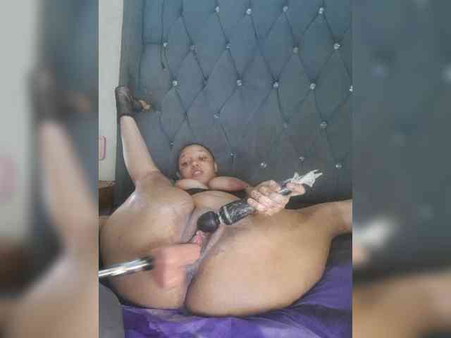 Girldem12345 webcam