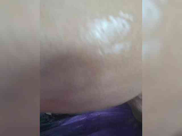 Girldem12345 webcam