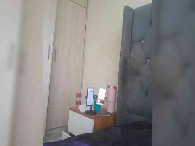 Girldem12345 webcam