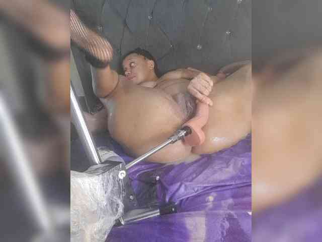 Girldem12345 webcam